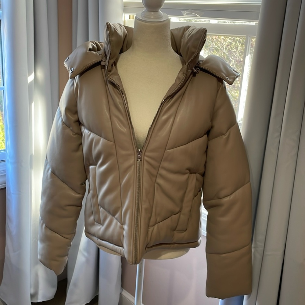 Abercrombie vegan Leather puffer jacket